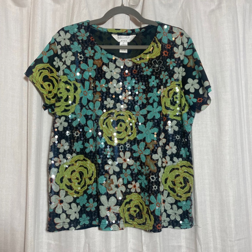 Uniform John Paul Richard Floral Sequin Top Womens 1X Green Blue Short Sleeve